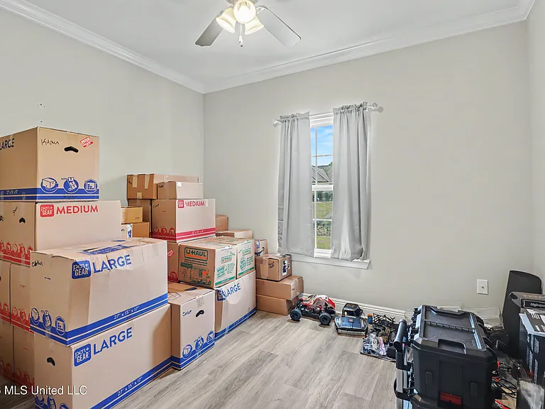 18329 Tiffany Renee Dr — Photo 11