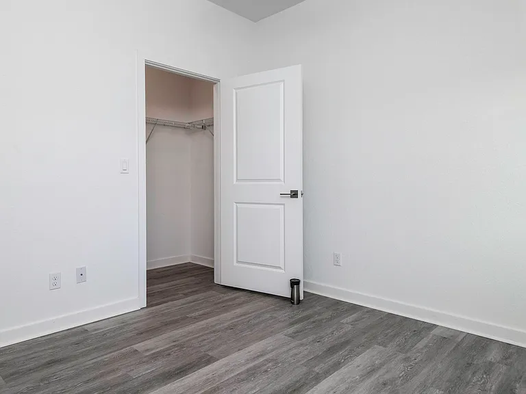 4530 NW Exchange Ave — Photo 16