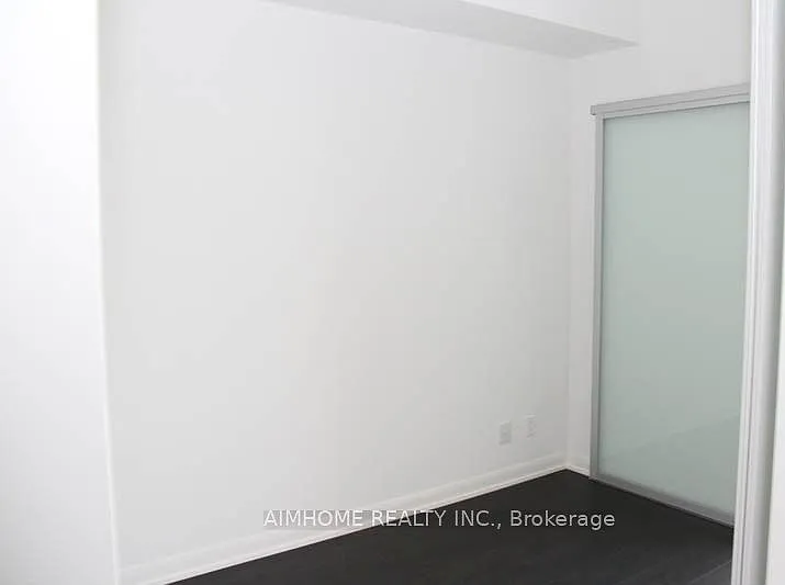 435 Richmond St W #505 — Photo 8