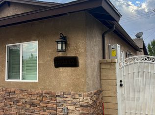 22730 1/2 Espuella Dr, Santa Clarita, CA 91350