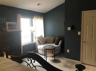 4118 Fairfax Center Creek Dr, Fairfax, VA 22030