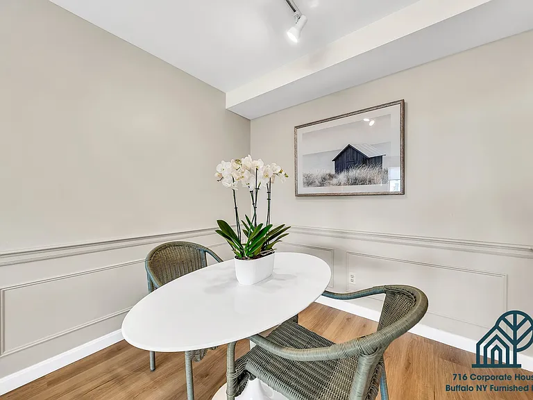 2660 Elmwood Ave #6 — Photo 9
