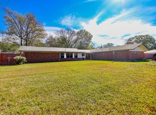 413 S Temple Dr, Diboll, TX 75941