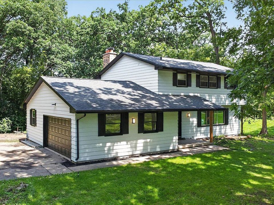 1st image of 2658 Oak Crest Cir