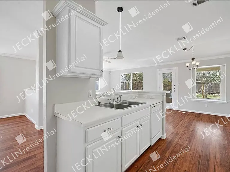 1208 Dillon Lake Bnd — Photo 11