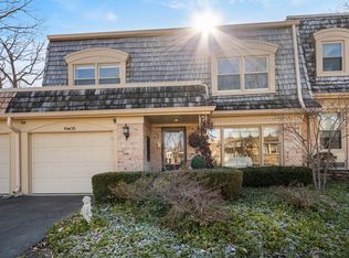 19W015 Avenue Barbizon, Oak Brook, IL 60523