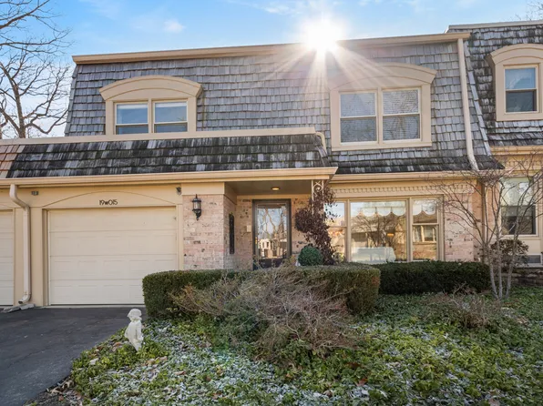 19W015 Avenue Barbizon, Oak Brook, IL 60523