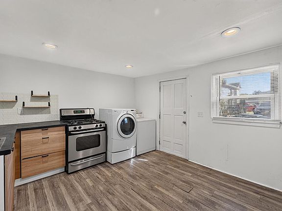 4th image of 1351 Prospect STREET