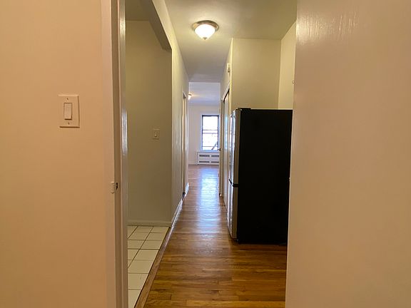 5th image of 413 E 81st St APT 5B