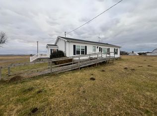 11643 S Peach Ave, Grant, MI 49327