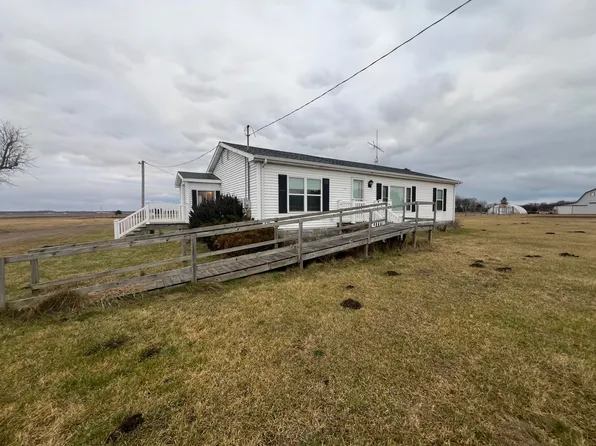 11643 S Peach Ave, Grant, MI 49327