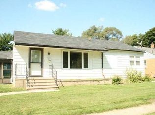 1134 8th St, Beloit, WI 53511