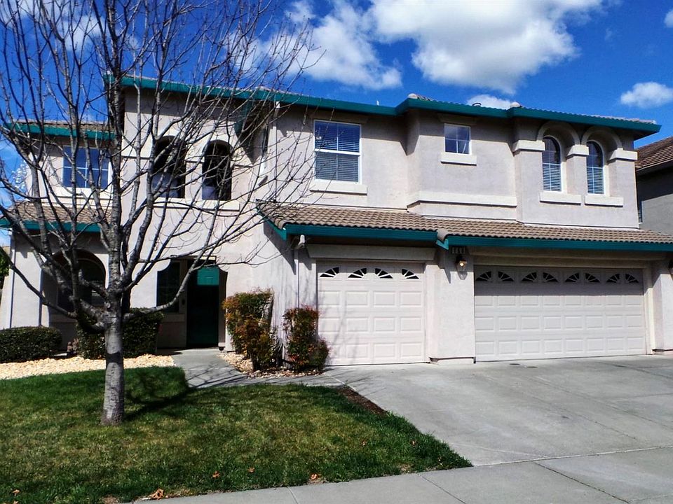 1st image of 160 Menard Cir