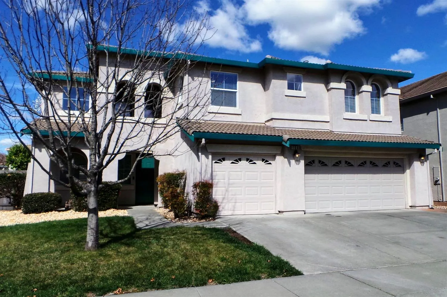 160 Menard Cir photo 1