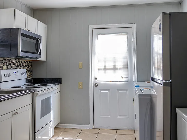 511 Blue Ridge St — Photo 6