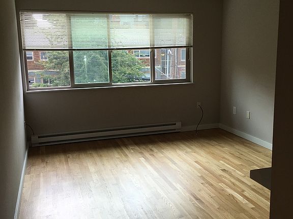 3rd image of 3641 Evanston Ave N APT 206