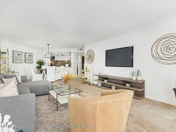 4th image of 3701 S Flagler Dr APT B307