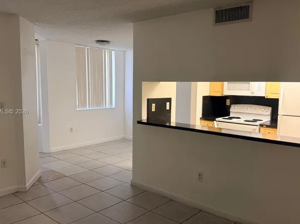 8305 SW 152nd Ave, Miami, FL