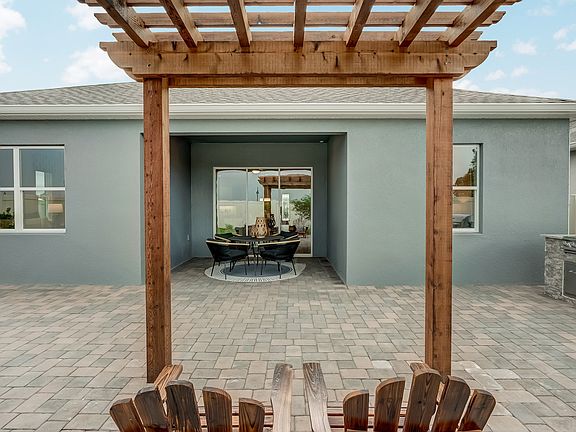 Lanai for outdoor entertaining