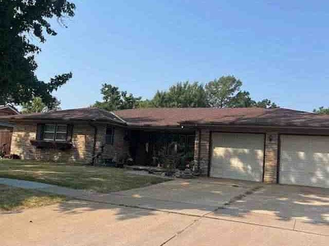 1st image of 2933 N Halstead St