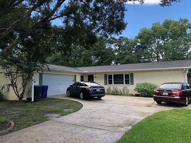 1st image of 2120 Sarazen Dr