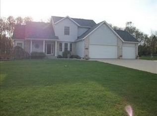 156 Dreamfield Dr, Battle Creek, MI