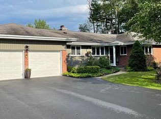 22 Southwood Dr, Slingerlands, NY 12159