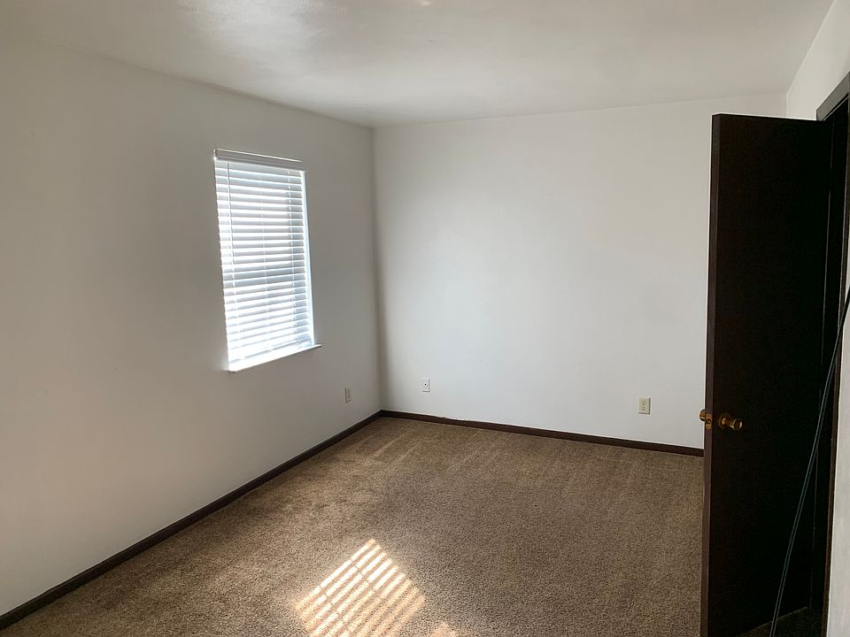1st image of 5106 Shannon Dr APT 430