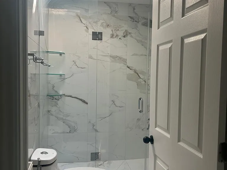 552A Sheppard Ave W — Photo 5