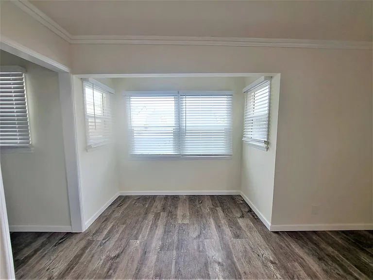 1309 N La Brea Ave #A — Photo 9