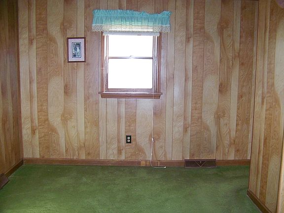 5th image of 126 Vanilla Ln