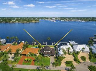 1535 Dolphin LN, NAPLES, FL 34102