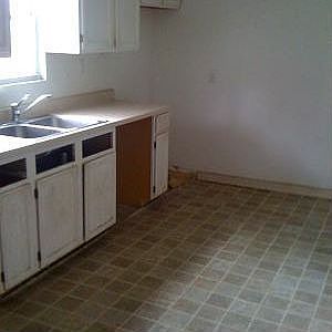 4th image of 1417 Riverview Ave