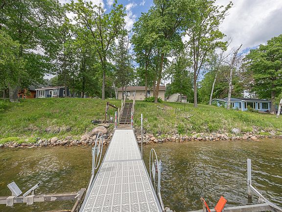 3rd image of 4935 Mae Bill Dr NE