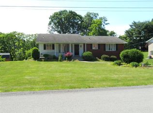 98 Skyline Dr, California, PA 15419