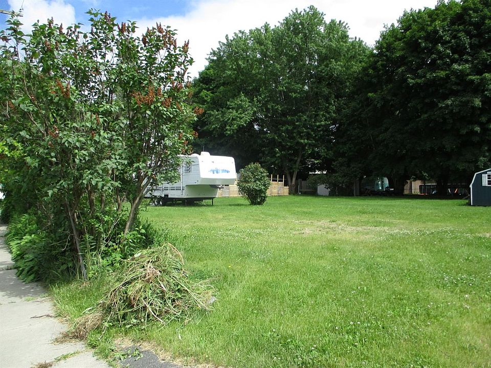 2nd image of 69-71 West Broadway