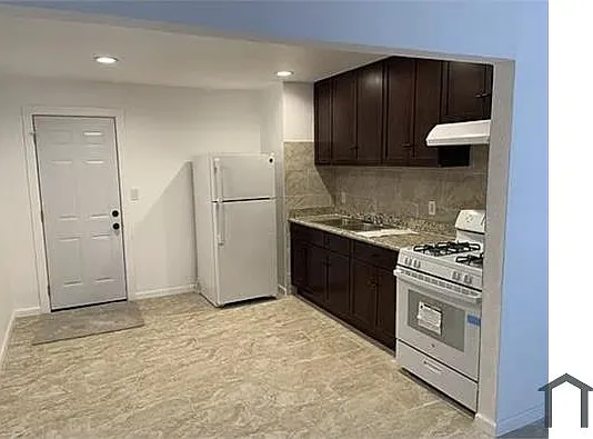 1 bed, $2,385 — Photo 1