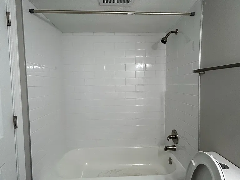 Virginia Terrace — Photo 26