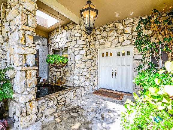 3rd image of 4357 Nogales Dr
