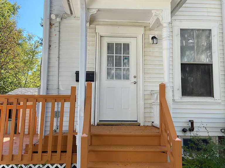30-32 Elm St #30B — Photo 4