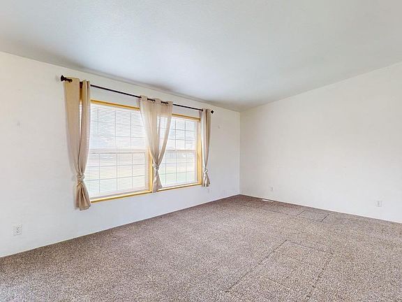 4th image of 22402 E Sandstone Dr