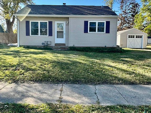 2nd image of 407 Kellogg Ave