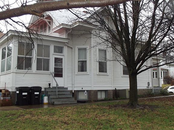 2nd image of 3943 Trevor Ave