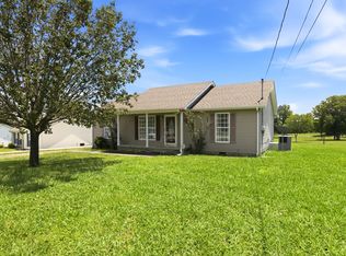 405 Fairway Grn, Shelbyville, TN 37160