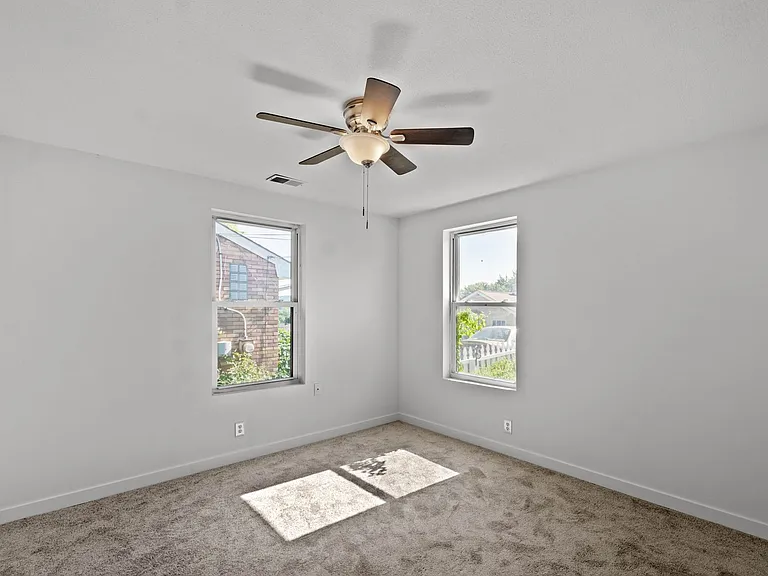 1886 Beechford Ave — Photo 8