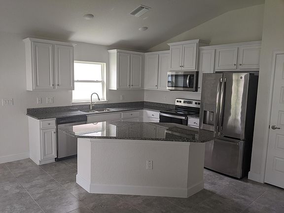 2nd image of 14941 Potterton Cir