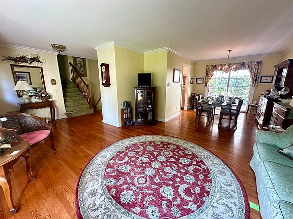 2nd image of 5010 W Ashland Dr
