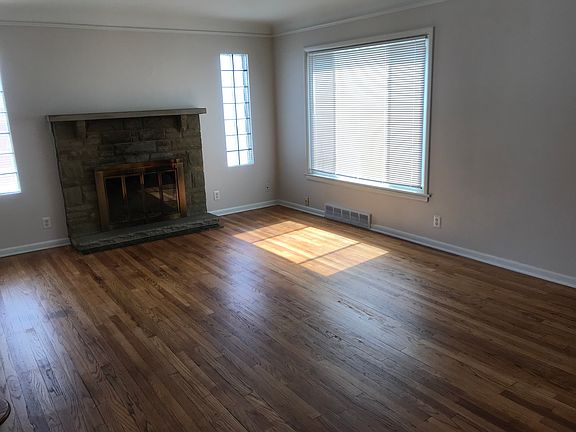 2nd image of 7910 Stratford Dr
