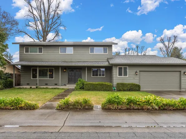 34 Greenway Cir, Sacramento, CA 95831