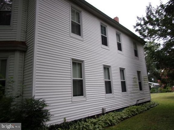 2nd image of 406 Maryland Ave